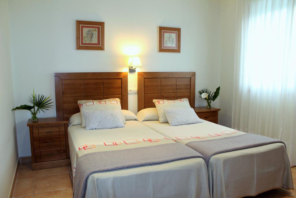דירות או גרובה Duplex Playa De Rons מראה חיצוני תמונה